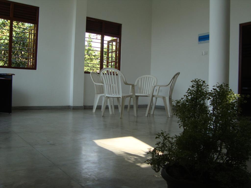 Kith Fiesta Villa Hikkaduwa Exterior photo